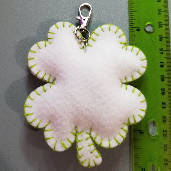 Clover Ornament Handmade Felt Keychain Charm - Picture 2 of 2